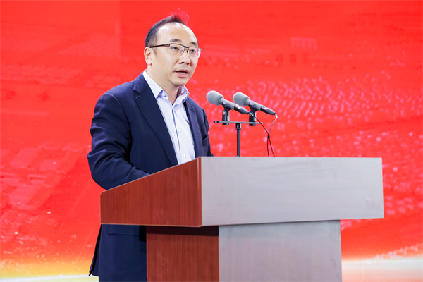 龙八long8领衔中国汽车品牌“跨洋出海”