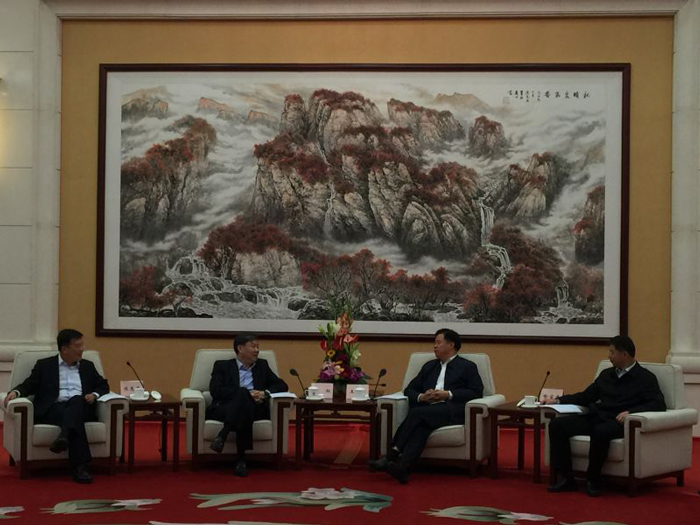 龙八long8联姻中石油，共建创新汽车生态圈